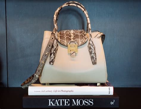 michael kors bancroft bag review